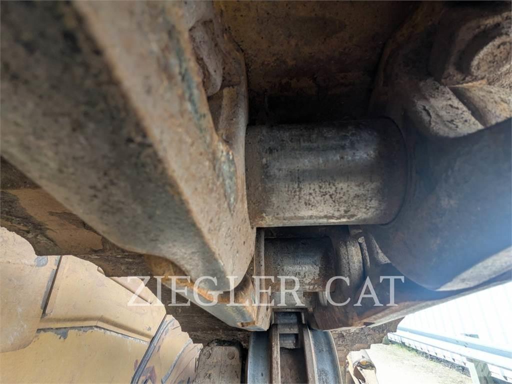 CAT D6T Vikšriniai buldozeriai