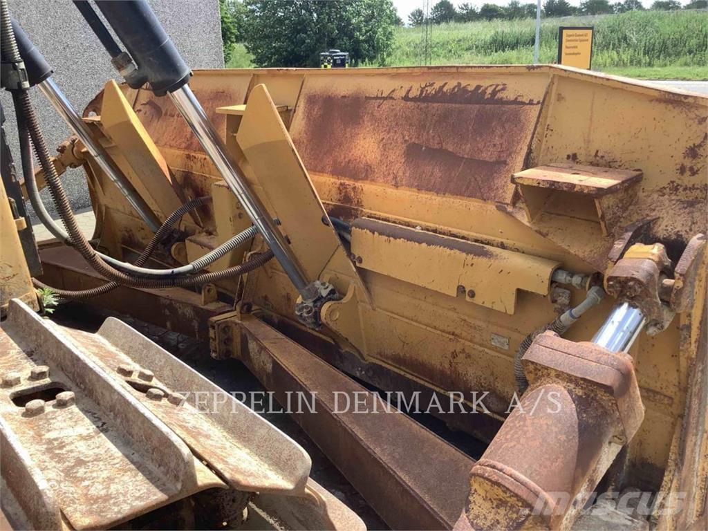 CAT D6T Vikšriniai buldozeriai