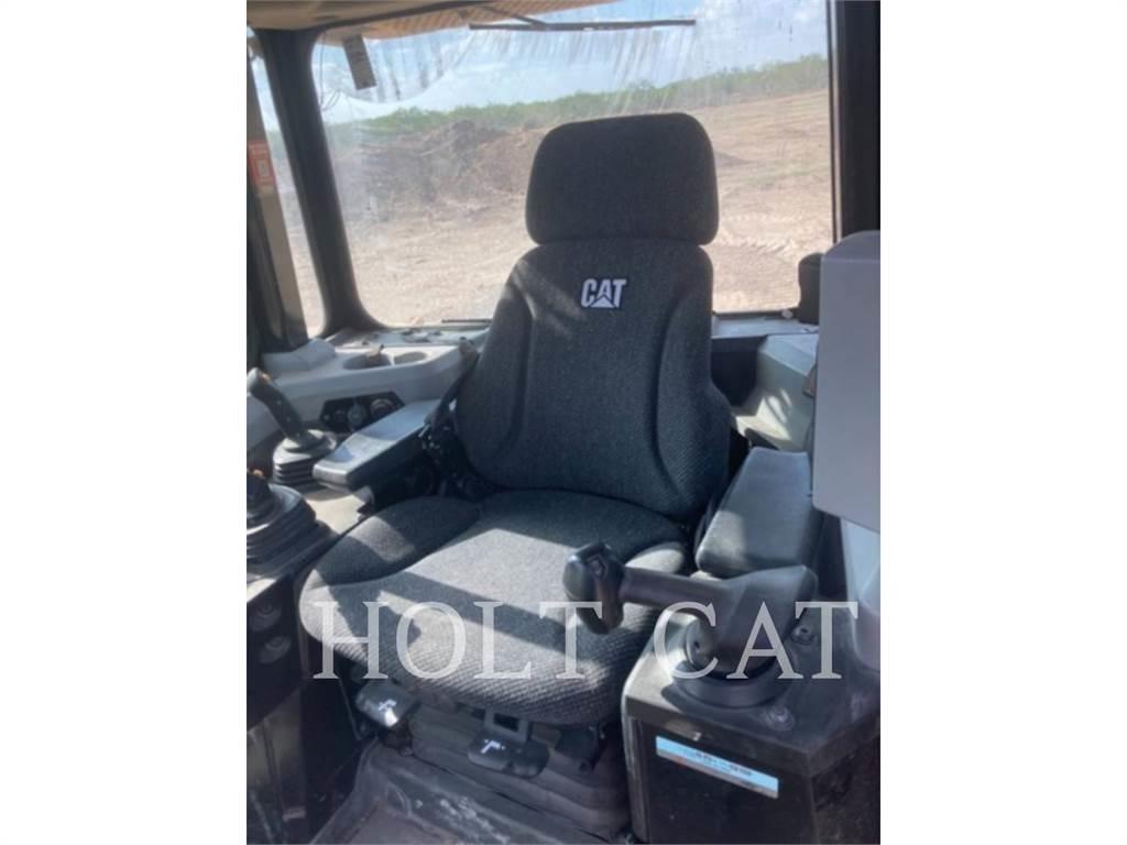 CAT D6T XWVP Vikšriniai buldozeriai