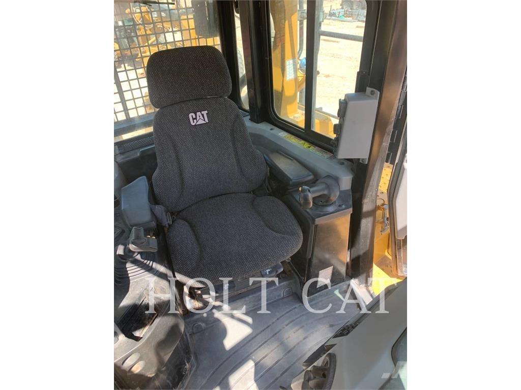 CAT D6TVP Vikšriniai buldozeriai