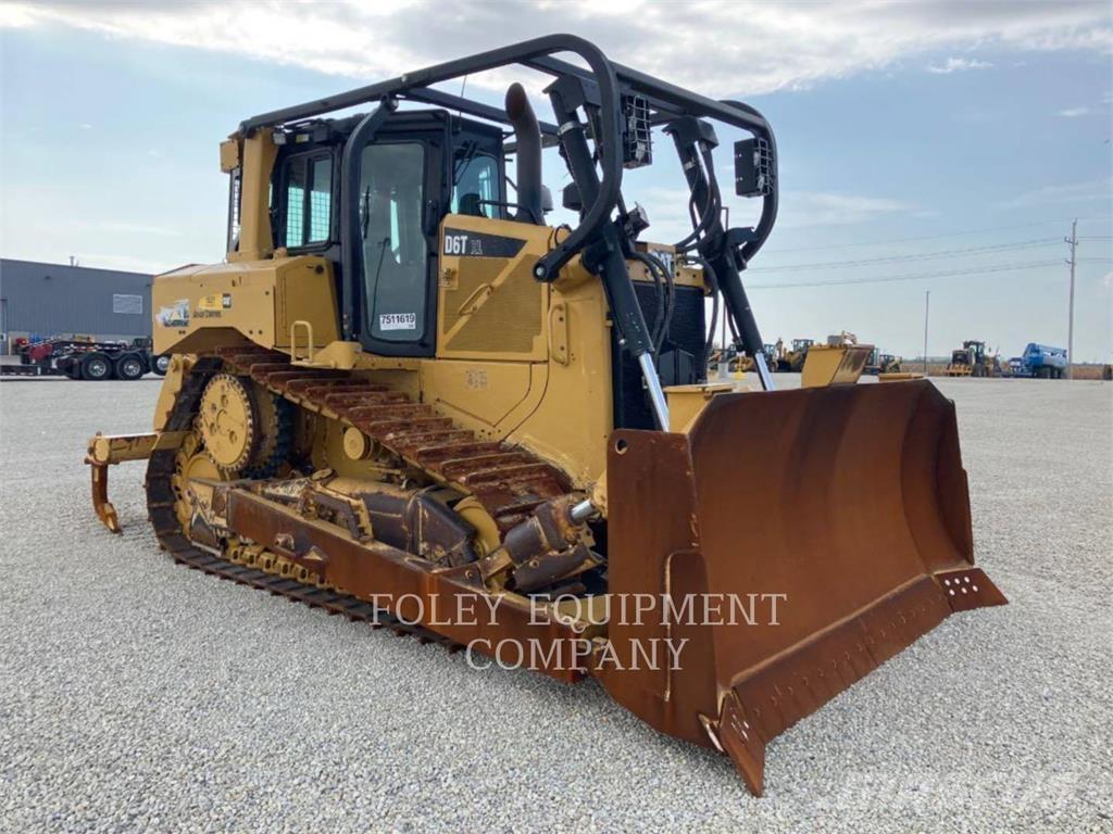 CAT D6TXLSUA Vikšriniai buldozeriai