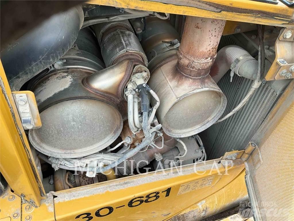 CAT D6TXW VZ24F Vikšriniai buldozeriai