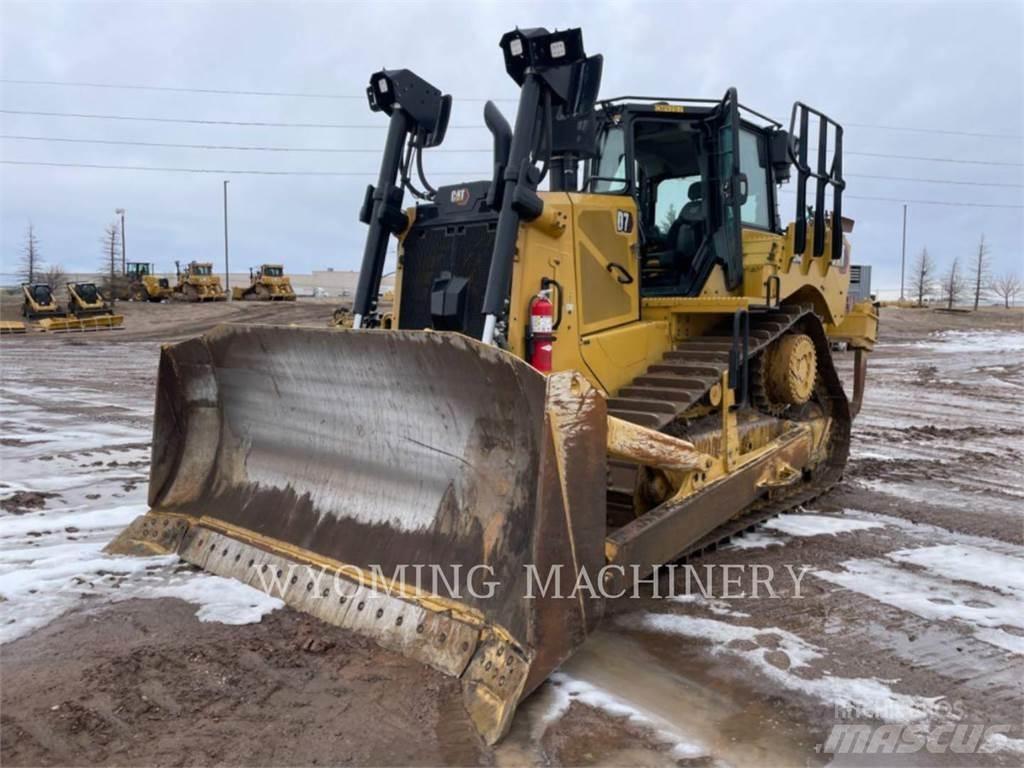 CAT D7 Vikšriniai buldozeriai