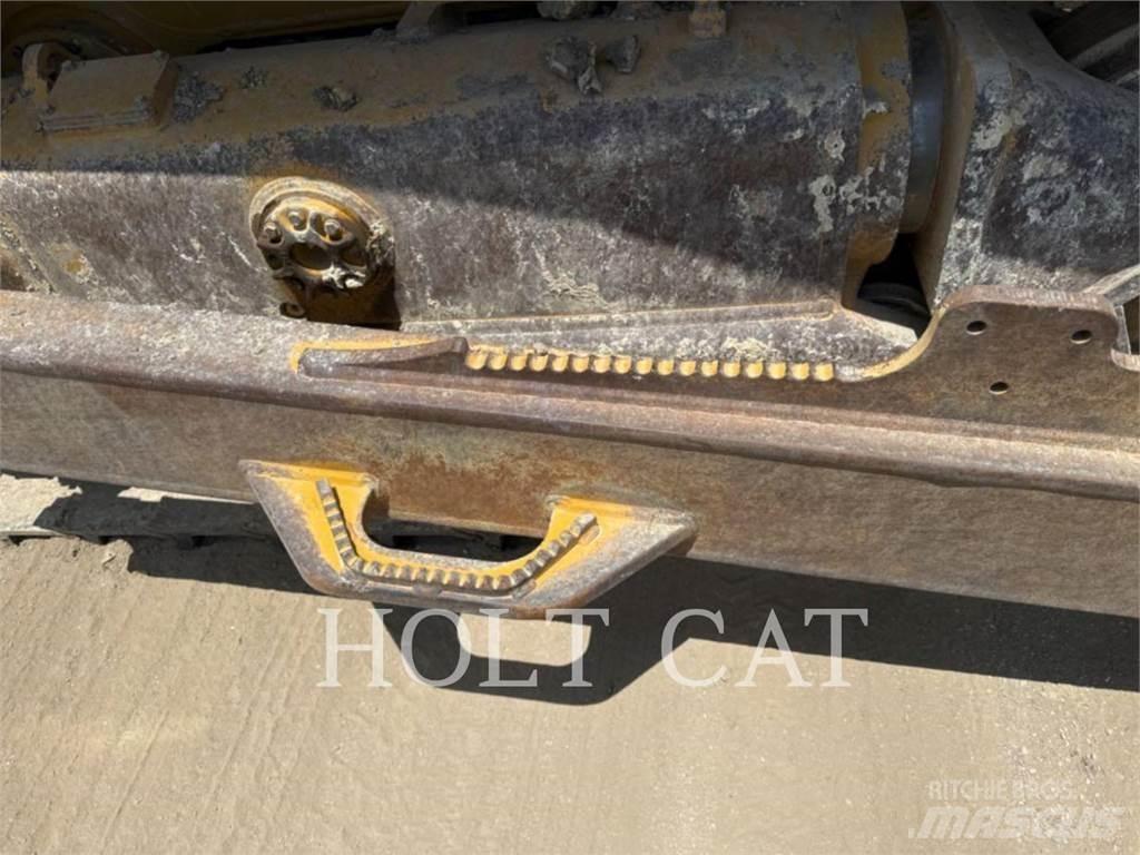 CAT D7 Vikšriniai buldozeriai