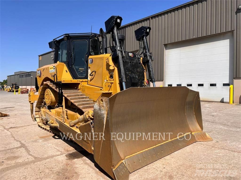 CAT D7 Vikšriniai buldozeriai