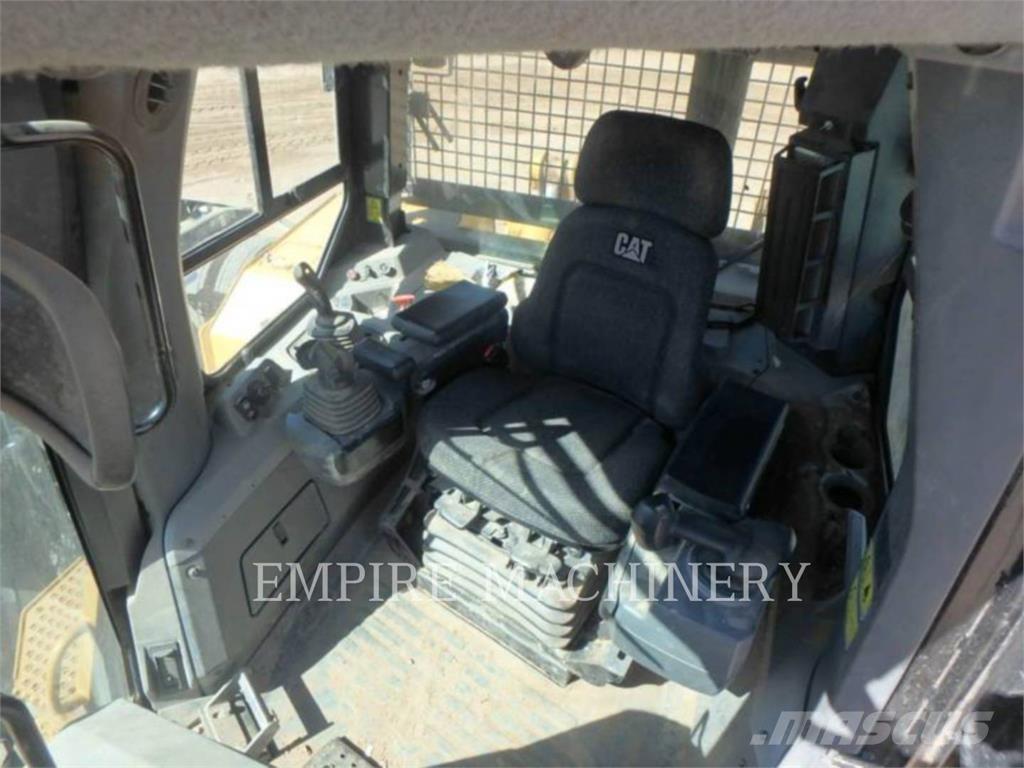 CAT D7E Vikšriniai buldozeriai