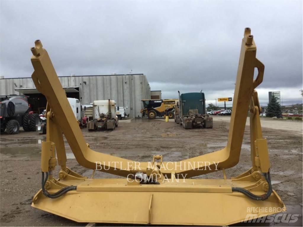 CAT D7E A BLADE Peiliai