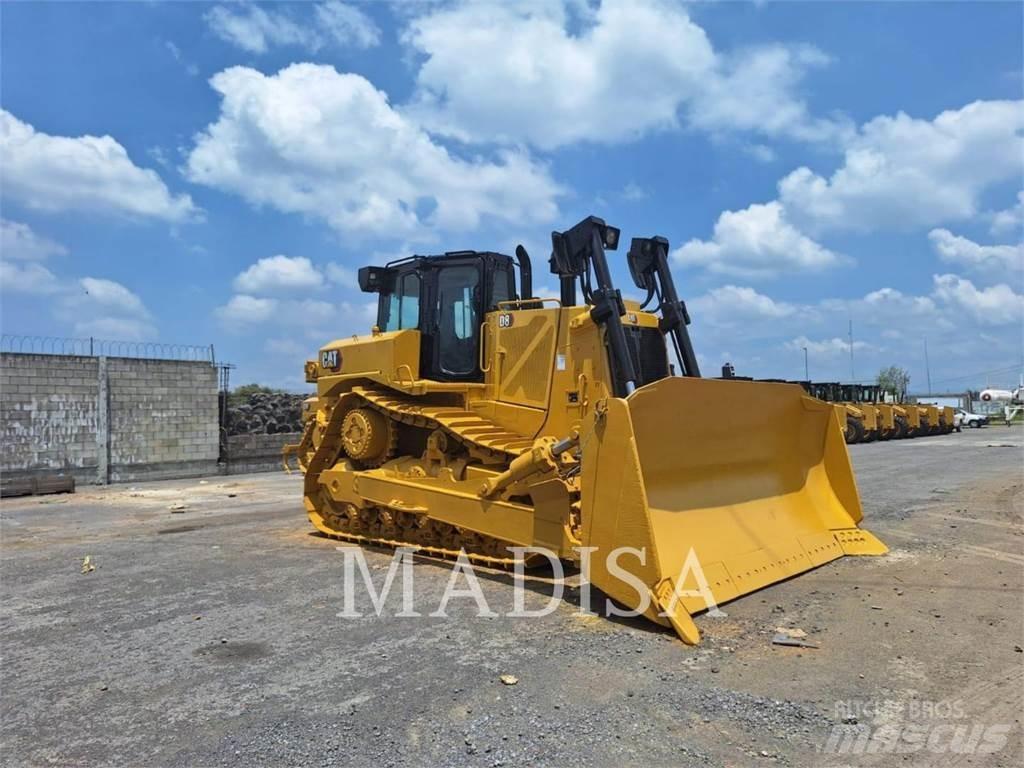 CAT D8 Vikšriniai buldozeriai