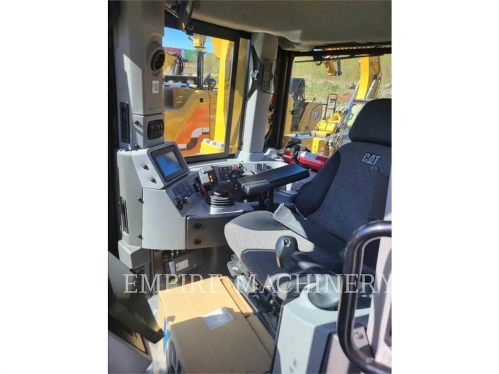 CAT D8-21 Vikšriniai buldozeriai