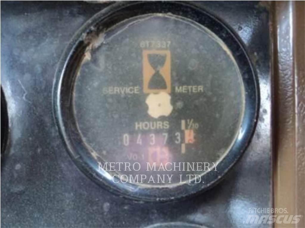 CAT D8L Vikšriniai buldozeriai