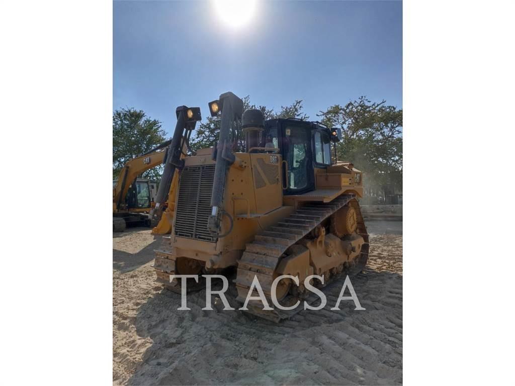 CAT D8T Traktoriai