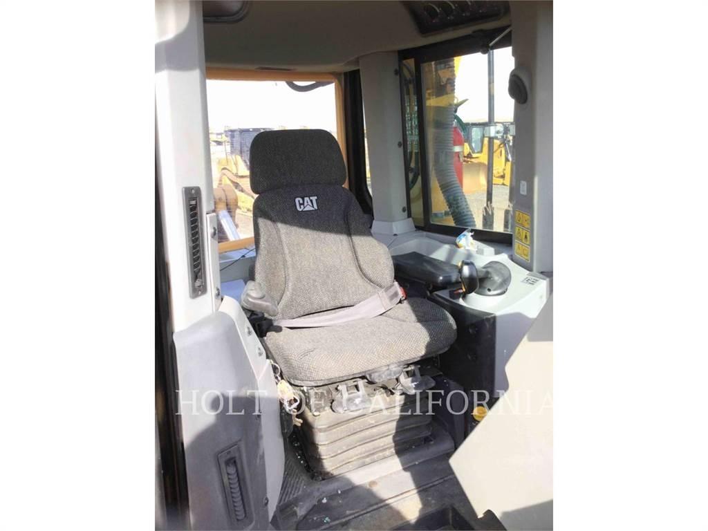 CAT D8T Vikšriniai buldozeriai