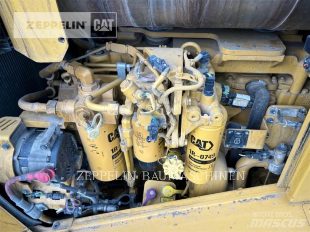 CAT D8T Vikšriniai buldozeriai