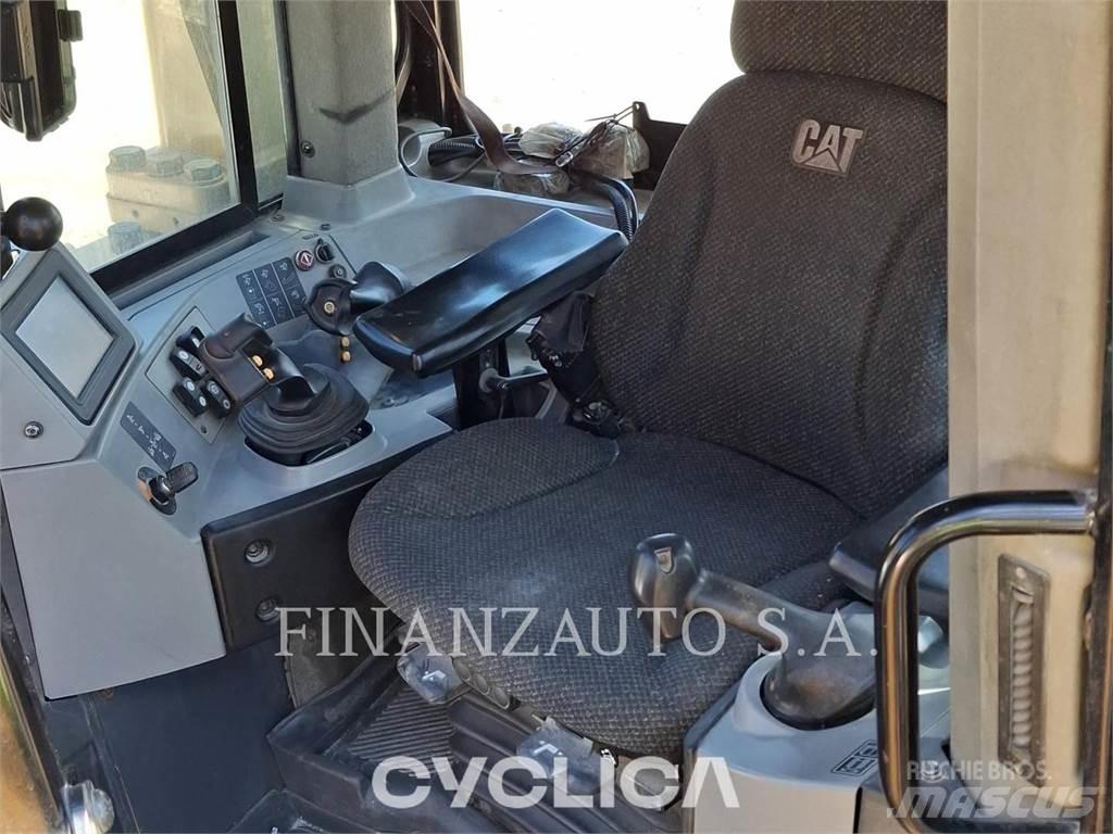 CAT D8T Vikšriniai buldozeriai