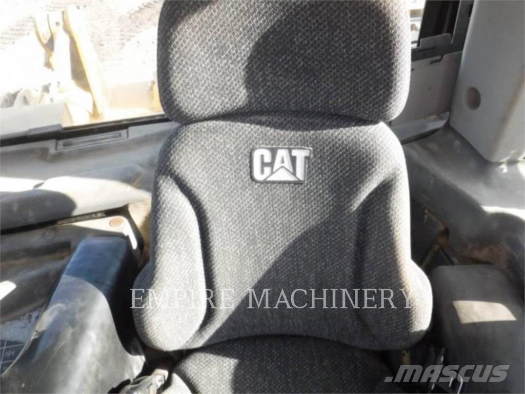 CAT D8T Vikšriniai buldozeriai