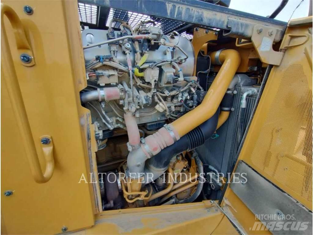 CAT D8T R Vikšriniai buldozeriai