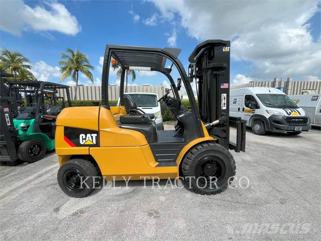 CAT DP50CN1 Dyzeliniai krautuvai