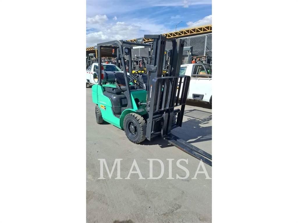 CAT FG25N5 Šakiniai krautuvai - Kita