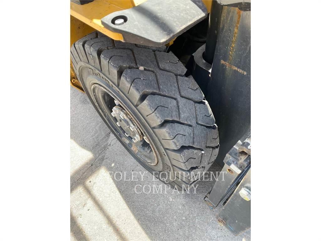 CAT GP25N Griovimo ekskavatoriai