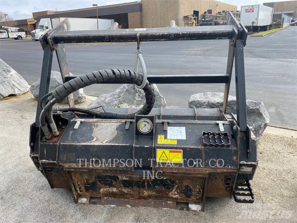 CAT HM415 Miško mulčeriai