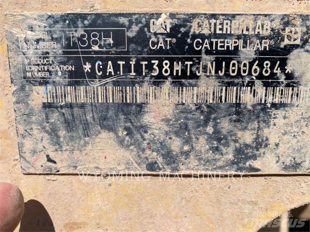 CAT IT38H Naudoti ratiniai krautuvai