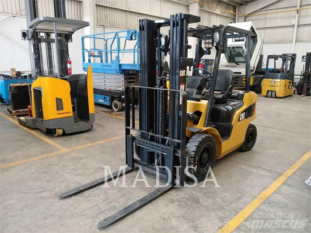 CAT LIFT TRUCKS DP25NM5 Šakiniai krautuvai - Kita