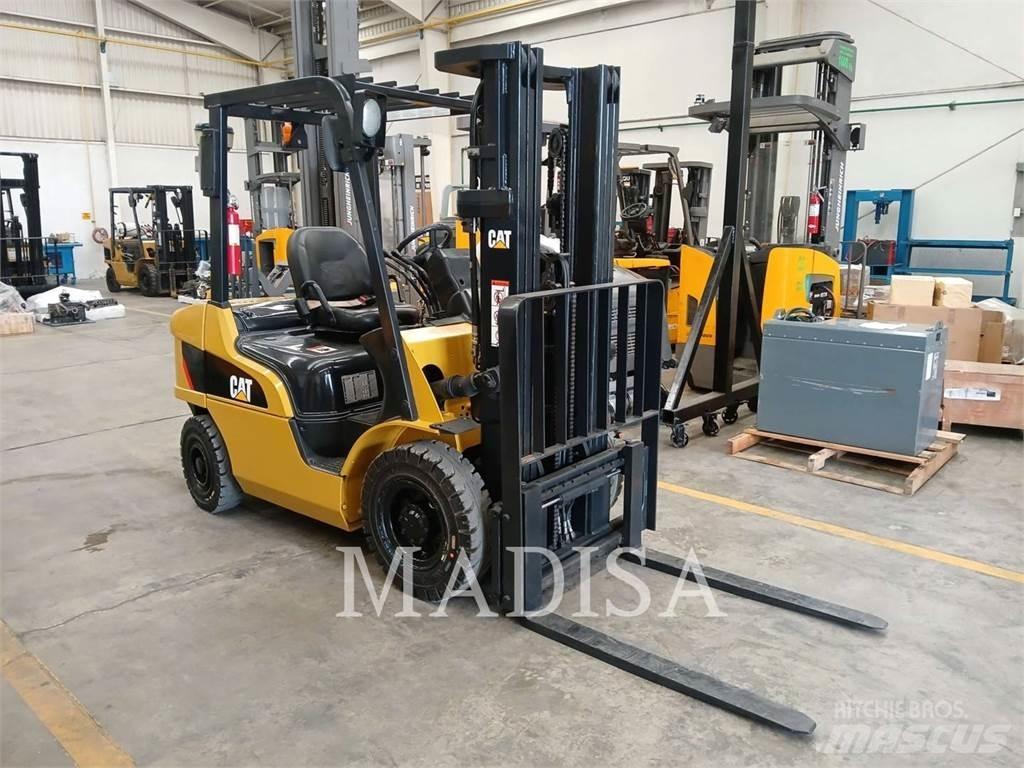 CAT LIFT TRUCKS DP25NM5 Šakiniai krautuvai - Kita