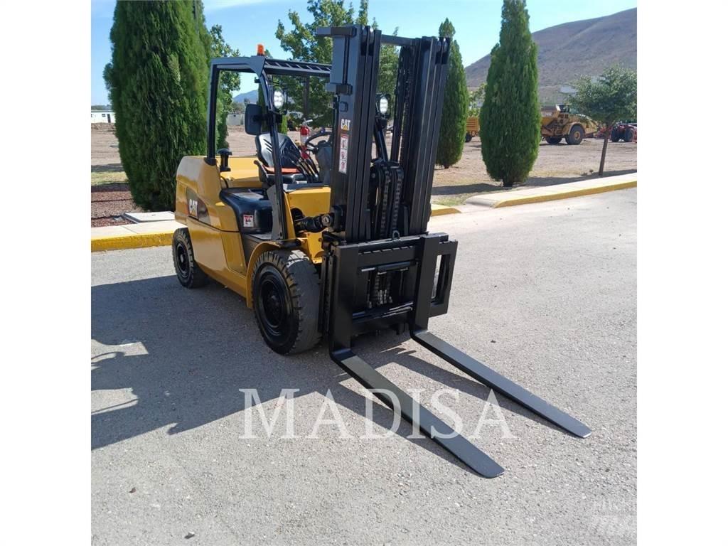 CAT LIFT TRUCKS DP50NM Dyzeliniai krautuvai