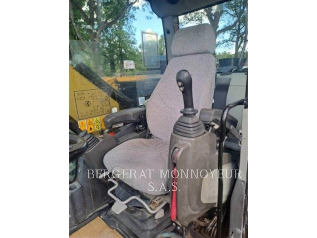 CAT M315F IVC Ratiniai ekskavatoriai
