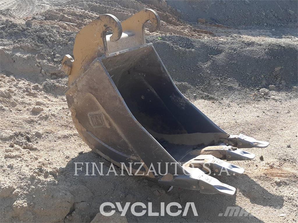CAT M318 Ratiniai ekskavatoriai