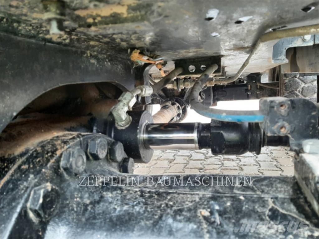 CAT M318-07A Ratiniai ekskavatoriai