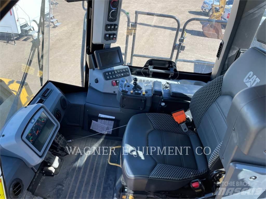 CAT M320F Ratiniai ekskavatoriai