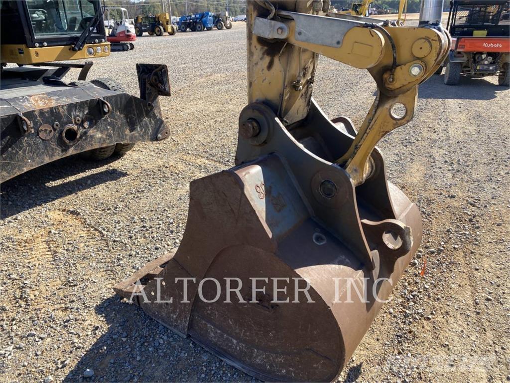 CAT M320F Ratiniai ekskavatoriai