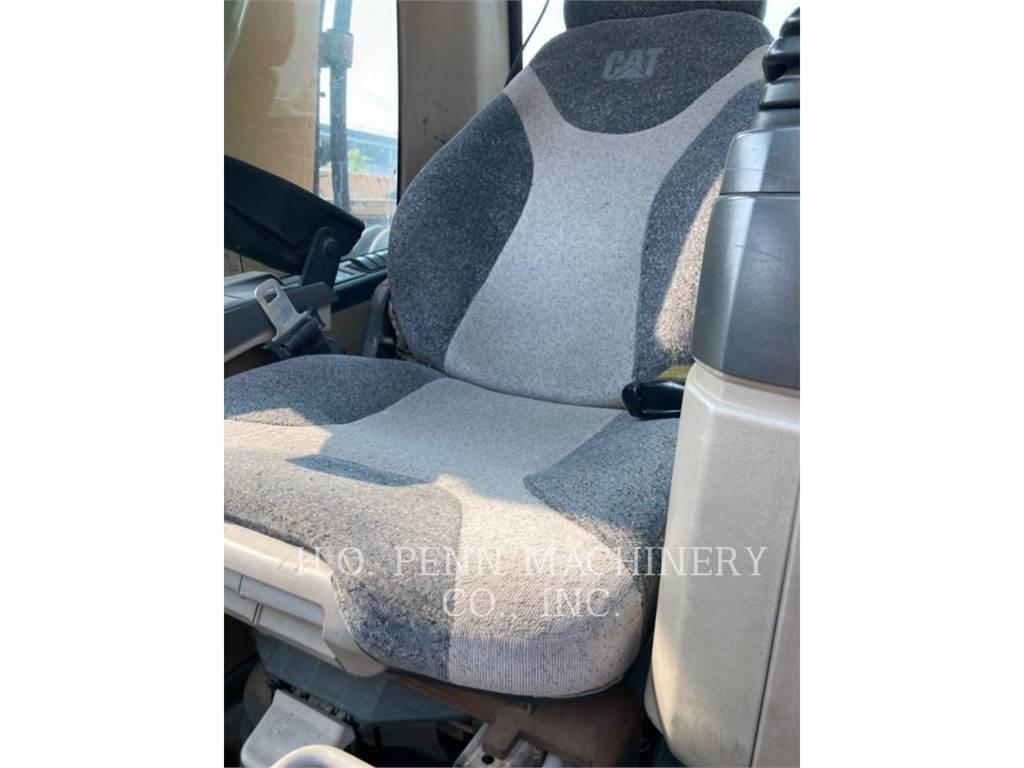 CAT M322C Ratiniai ekskavatoriai