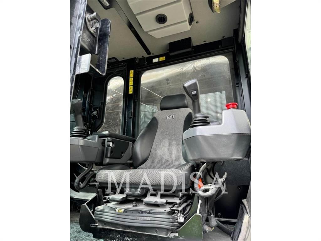 CAT MD6200 Žemės paviršiaus gręžimo technika