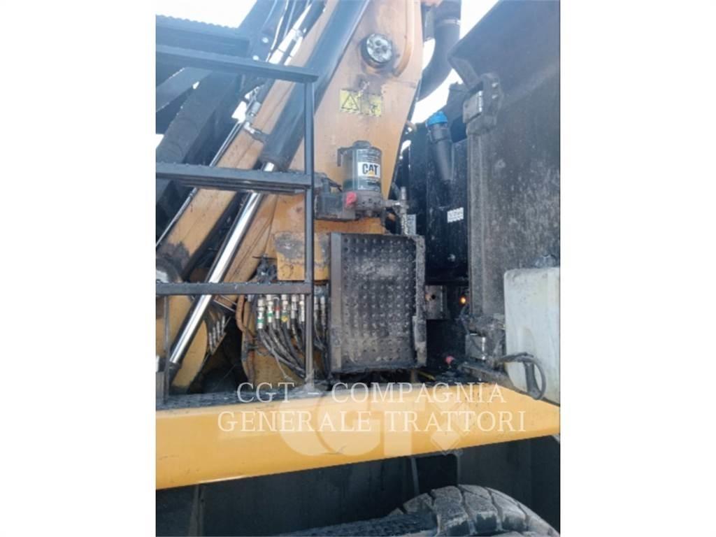 CAT MH3024 Ratiniai ekskavatoriai