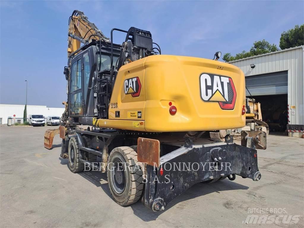 CAT MH3024 Ratiniai ekskavatoriai