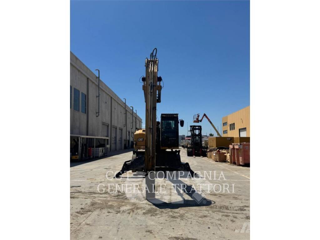 CAT MH3024 Ratiniai ekskavatoriai