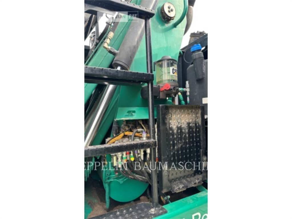 CAT MH3024-06C Griovimo ekskavatoriai
