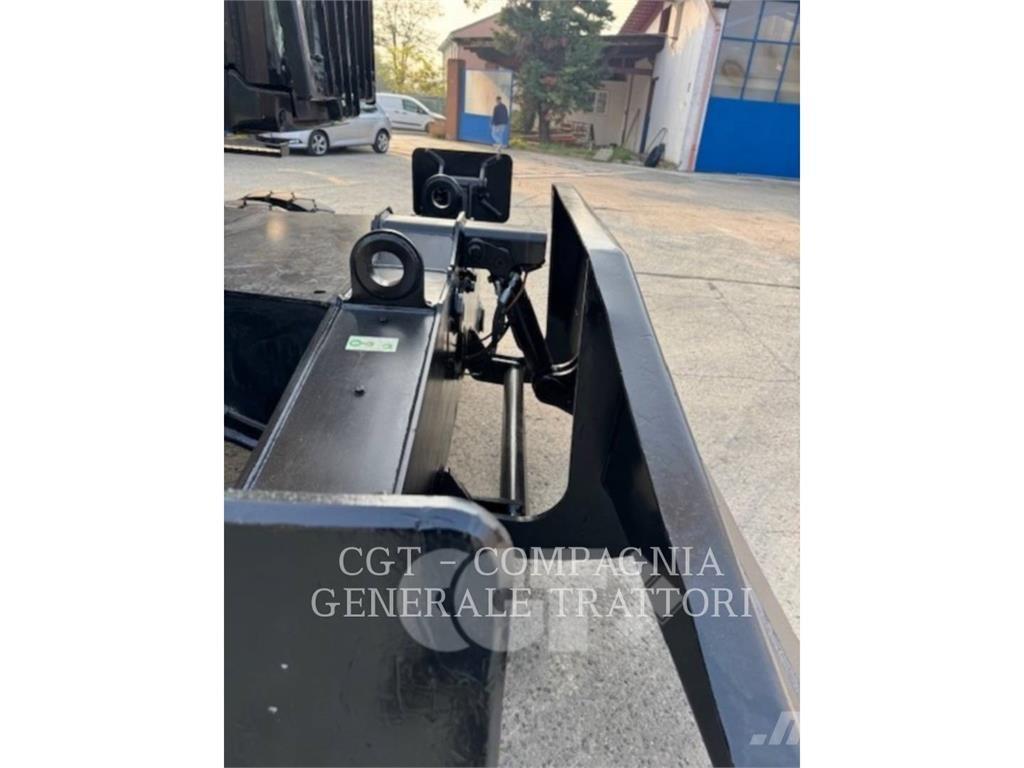 CAT MH3024NG Ratiniai ekskavatoriai