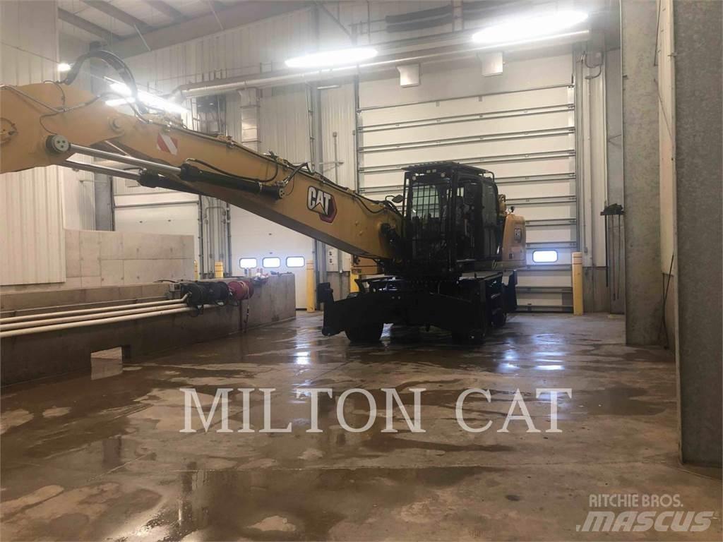 CAT MH3026 Ratiniai ekskavatoriai