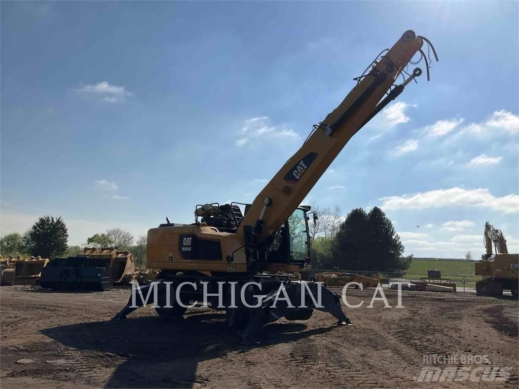 CAT MH3026 Ratiniai ekskavatoriai