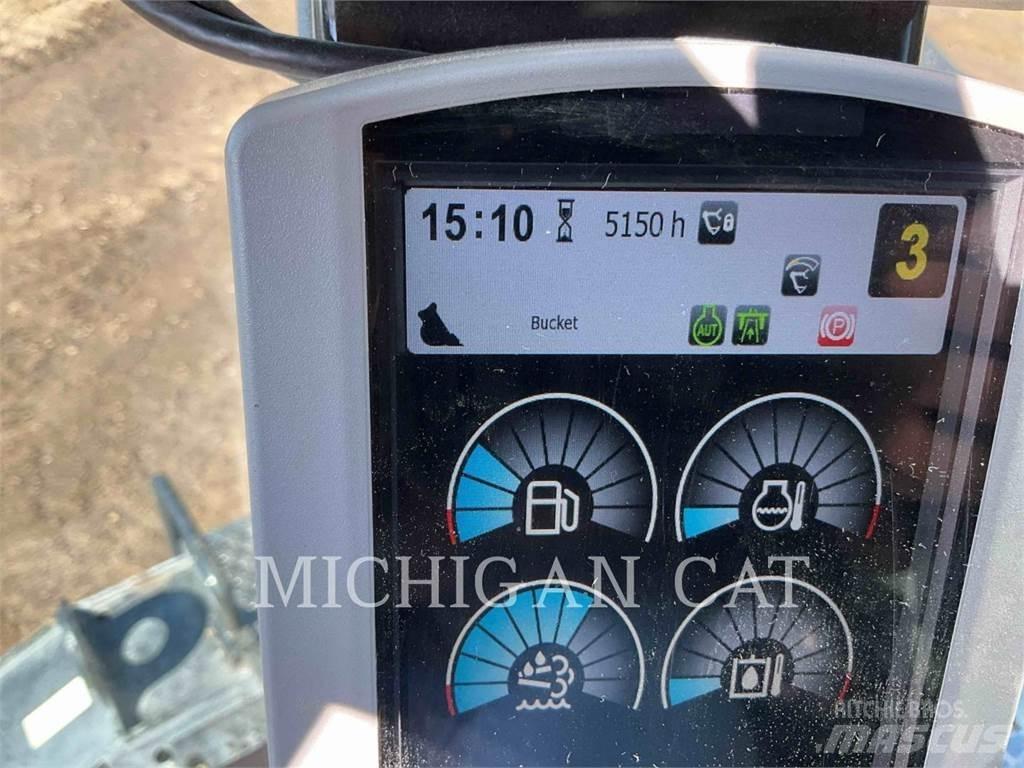CAT MH3026 Ratiniai ekskavatoriai
