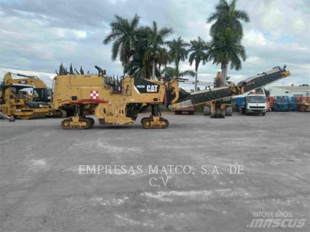 CAT PM-200 Asfalto šalto frezavimo technika
