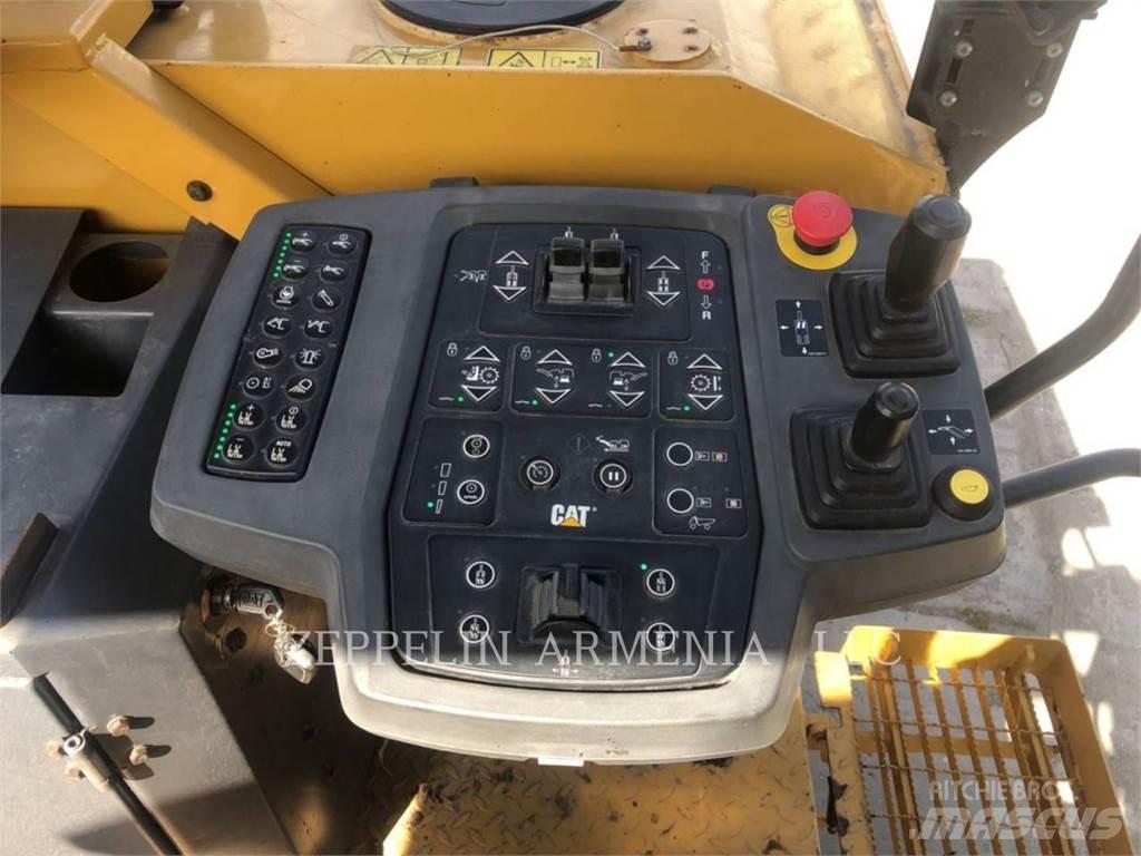 CAT PM620-02LRC Asfalto šalto frezavimo technika