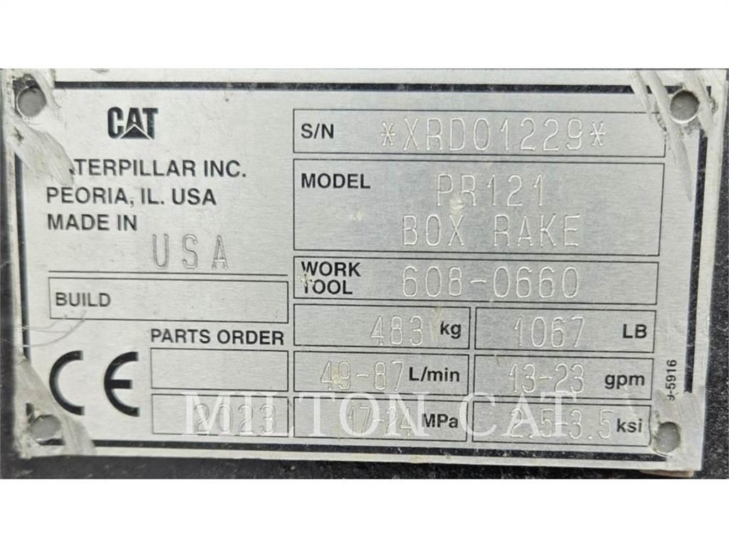 CAT PR121 POWERBOX RAKE Šieno grėbliai ir vartytuvai