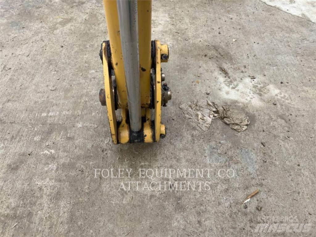 CAT QC305 Vikšriniai ekskavatoriai