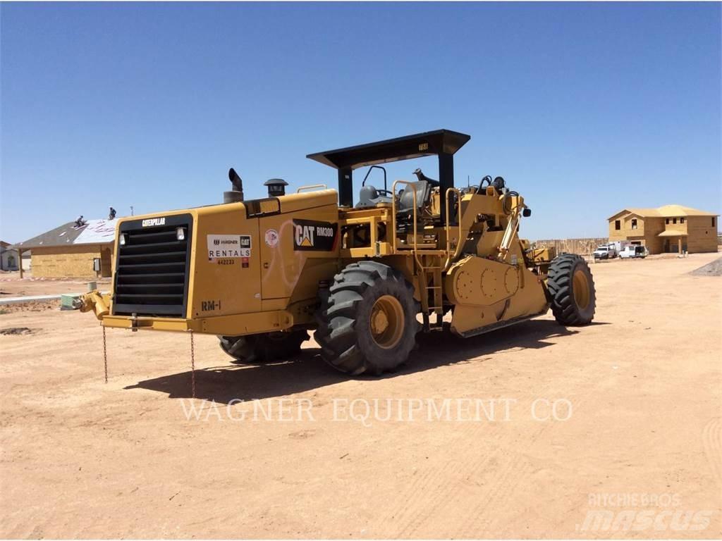 CAT RM-300 Asfalto perdirbimo technika