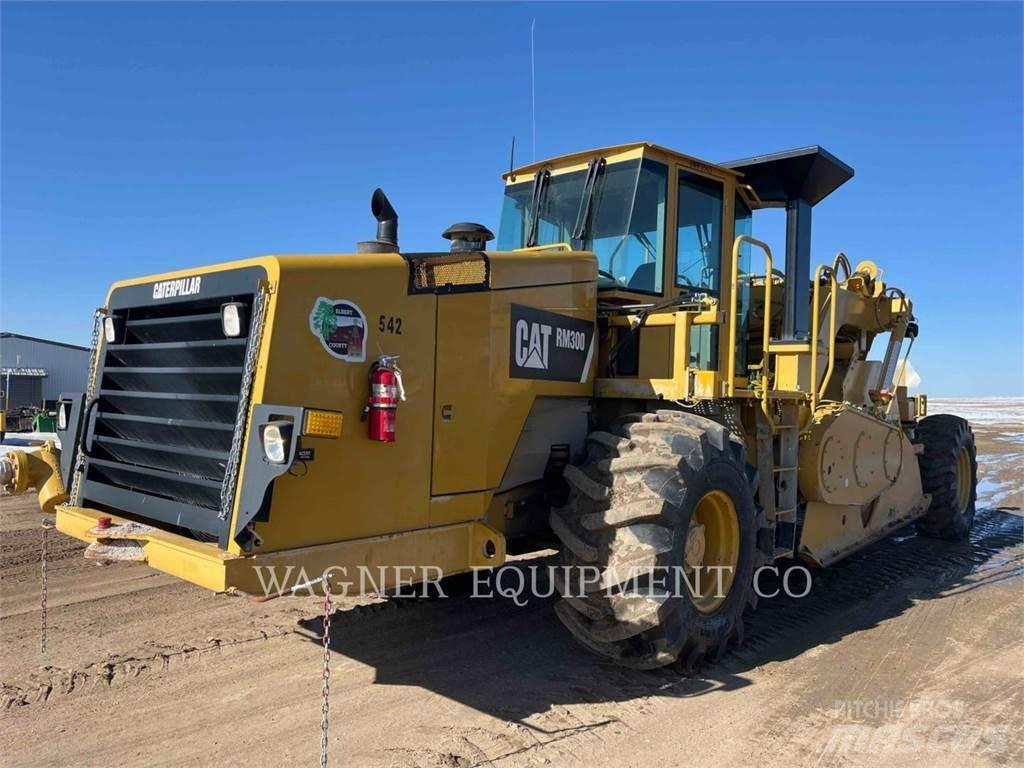 CAT RM300 Asfalto perdirbimo technika