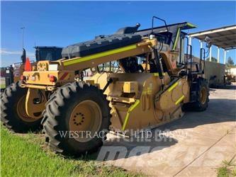 CAT RM400 Asfalto perdirbimo technika